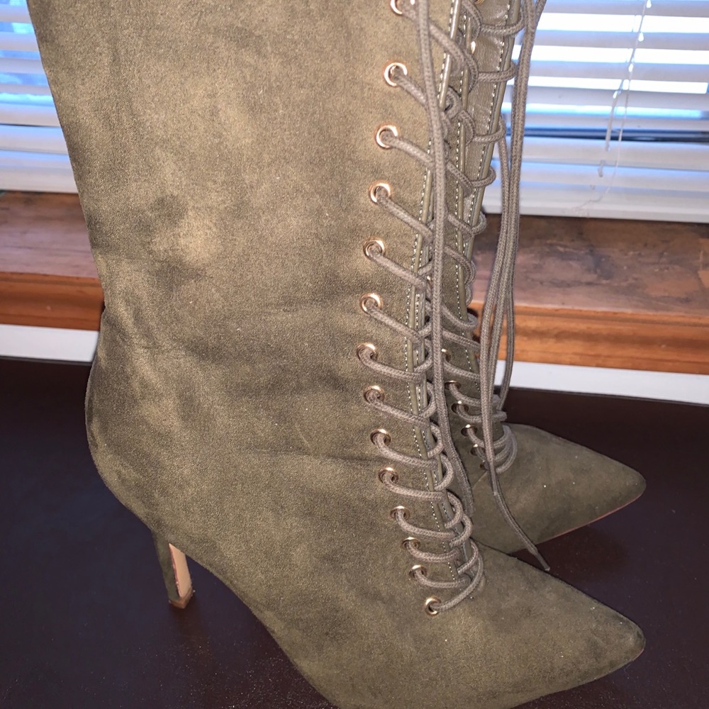Olive laced heels (Simi)